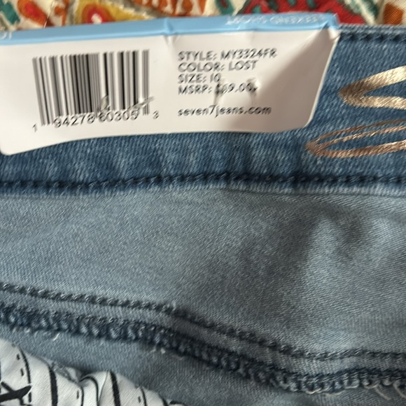 NWT seven7 weekend shorts size 10 frayed hem - Picture 3 of 7